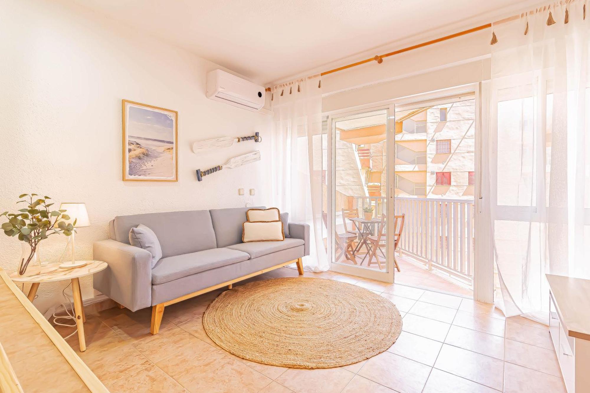 La Pecera - - Edificio Monaco - Kilometro 7 - Cama Plegable Y Sofa-cama