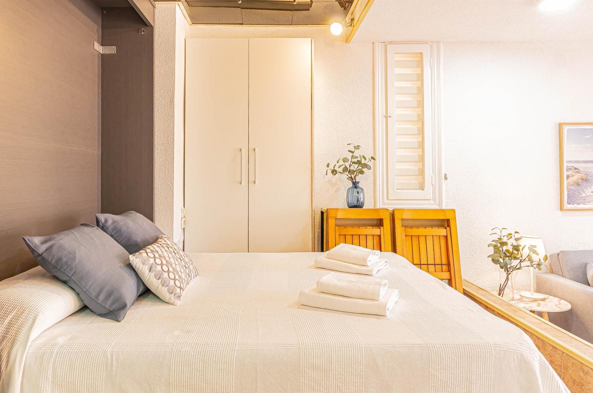 La Pecera - - Edificio Monaco - Kilometro 7 - Cama Plegable Y Sofa-cama *
