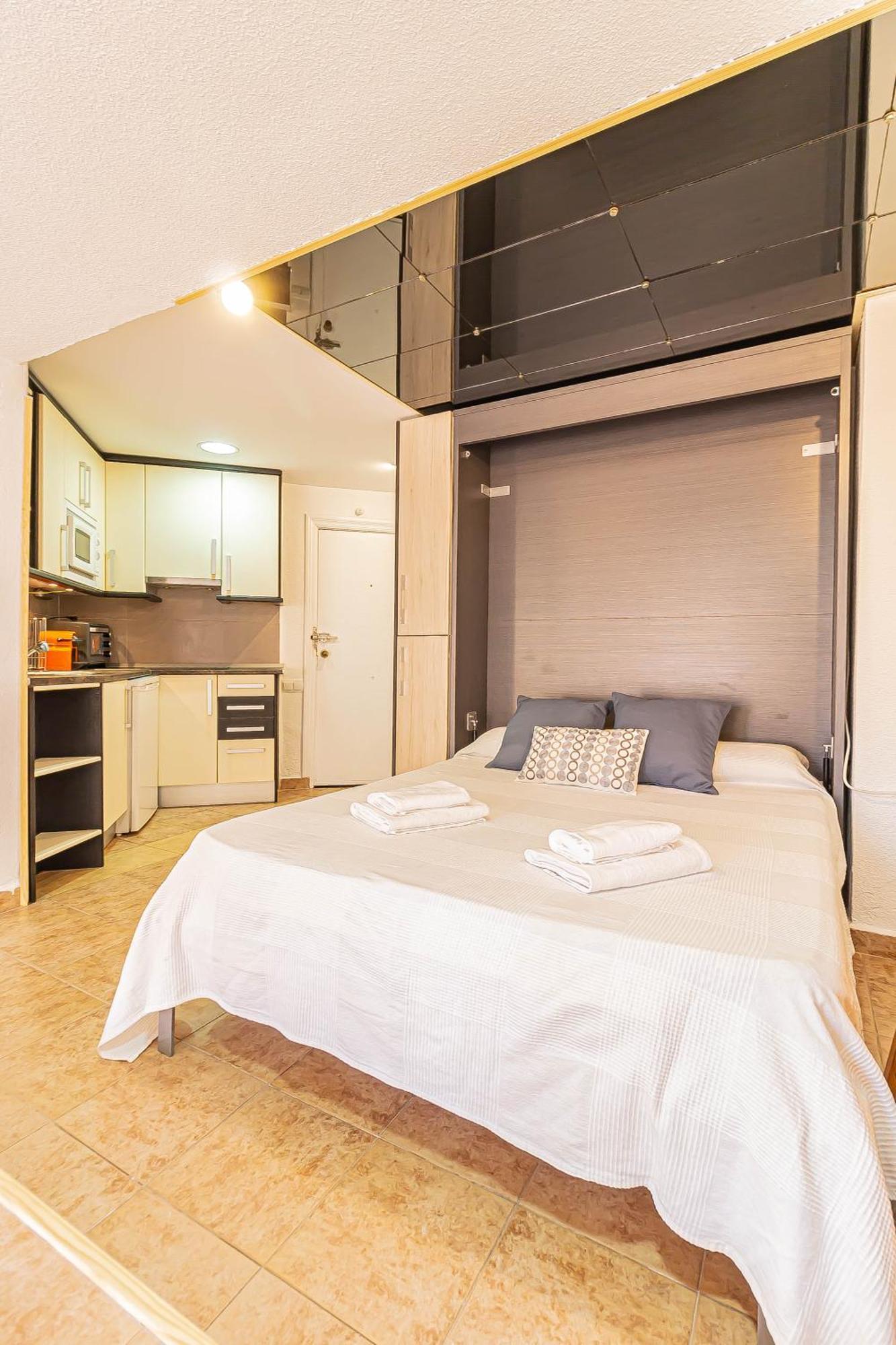 La Pecera - - Edificio Monaco - Kilometro 7 - Cama Plegable Y Sofa-cama
